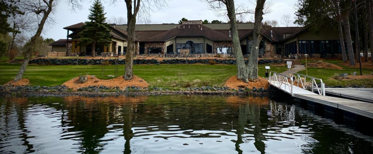 Balsam Lake Lodge ภายนอก รูปภาพ